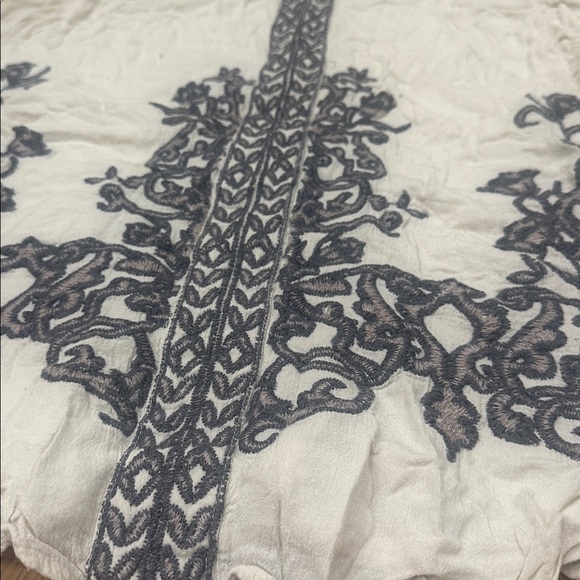 FREE PEOPLE Peasant Hearts in Heaven Embroidered Mini Dress Ivory Gray L - Picture 3 of 6